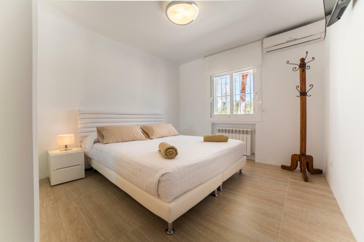 Villa Can Raes San Rafael De Sa Creu Exteriér fotografie