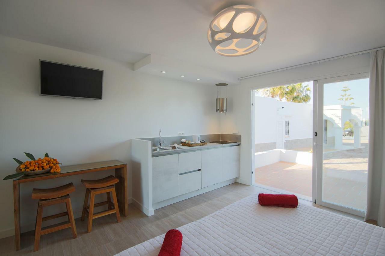 Villa Can Raes San Rafael De Sa Creu Exteriér fotografie